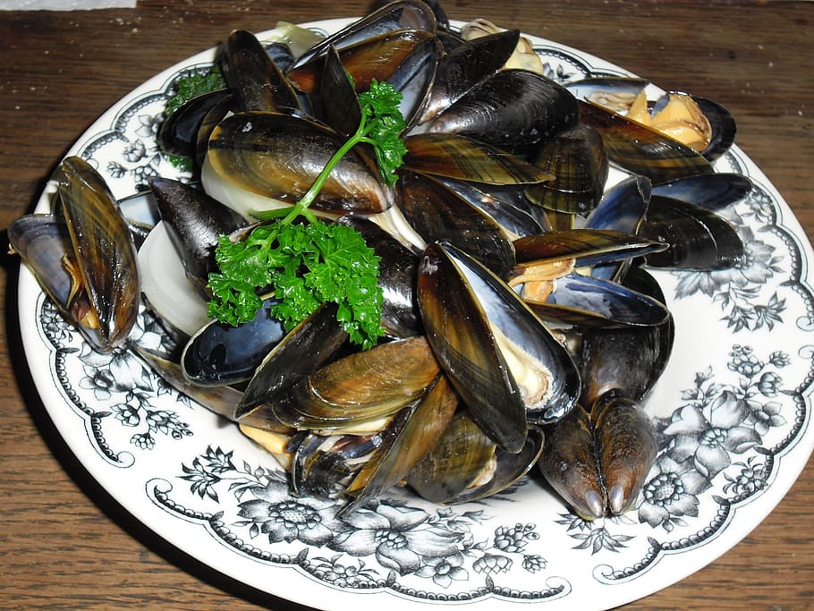 Mussels tasty tapas TravelAndHome spanish cuisine