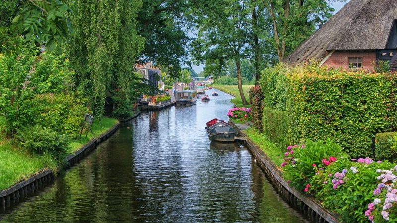 Giethoorn Netherlands, Travel and Home 1