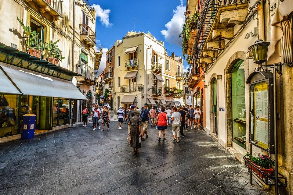 Taormina Sicily Shopping Shops Tourism Tourist