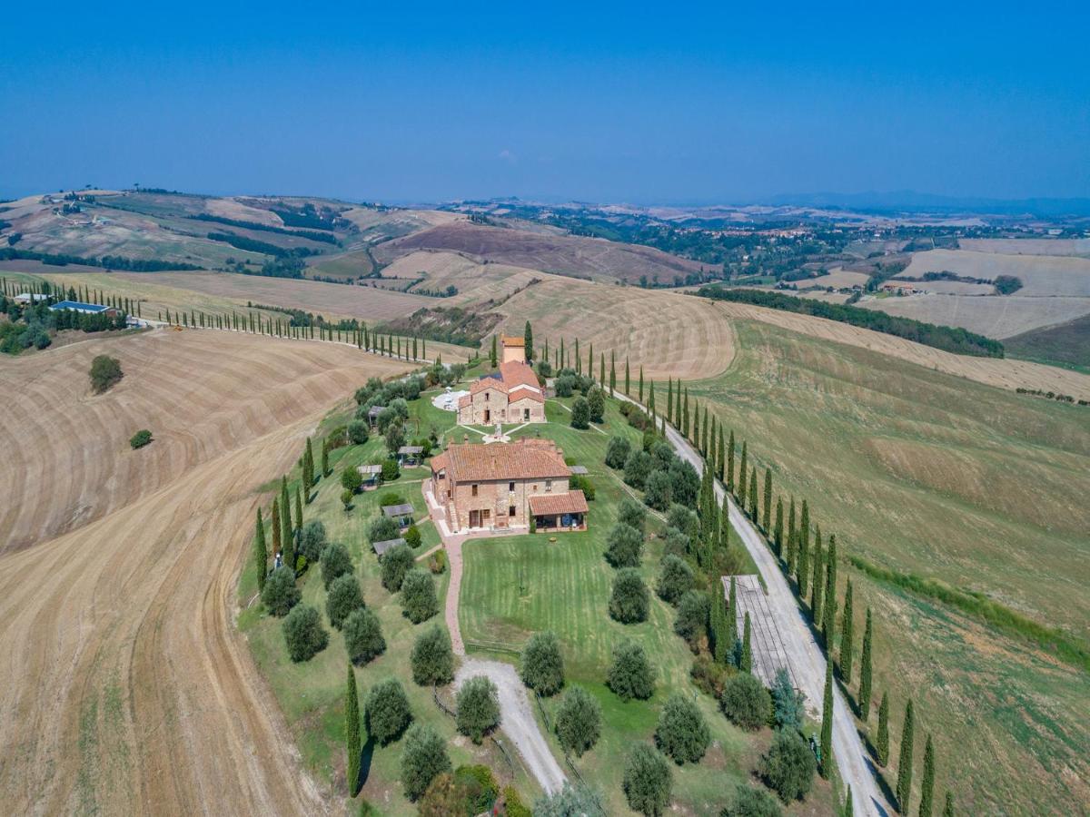 The most photographed places in Tuscany where you can stay in Italy
